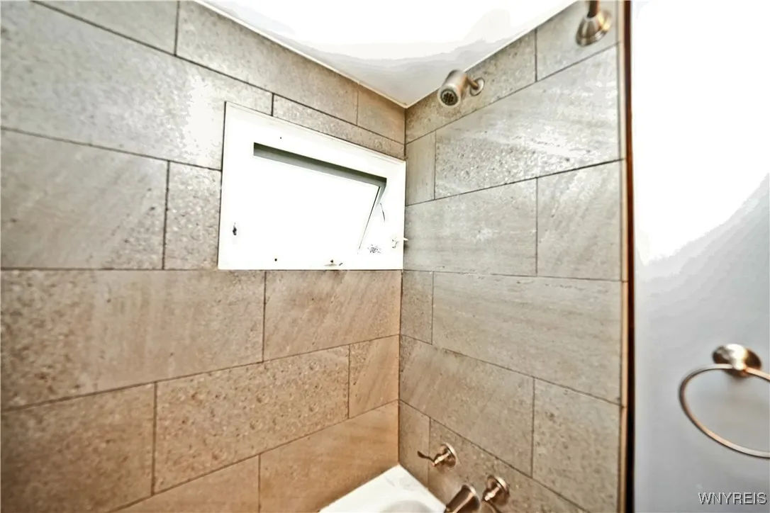 4342 Abbott Parkway, Hamburg, New York 14219, Hamburg, New York 14219, 2 Bedrooms Bedrooms, 5 Rooms Rooms,1 BathroomBathrooms,Residential,Closed,4342 Abbott Parkway, Hamburg, New York 14219,B1609915