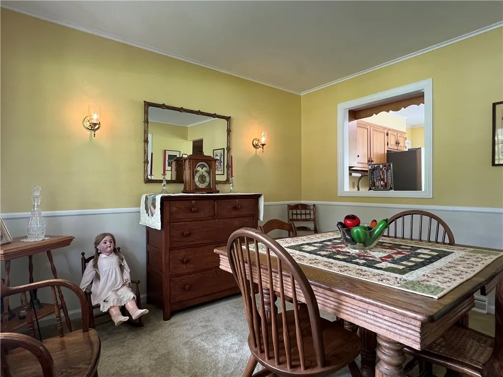 183 Davenport Road, Big Flats, New York 14814, Big Flats, New York 14814, 4 Bedrooms Bedrooms, 9 Rooms Rooms,2 BathroomsBathrooms,Residential,For Sale,183 Davenport Road, Big Flats, New York 14814,R1608476