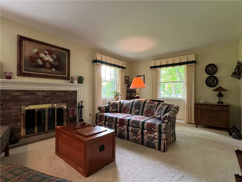 Living Room / FP