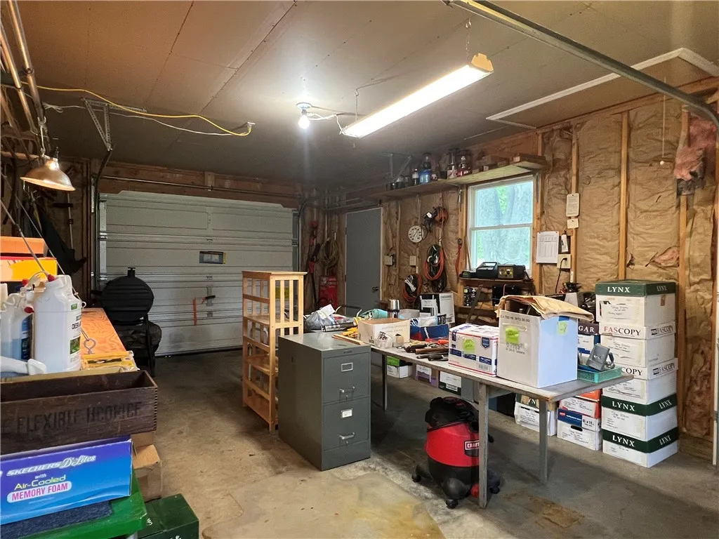 183 Davenport Road, Big Flats, New York 14814, Big Flats, New York 14814, 4 Bedrooms Bedrooms, 9 Rooms Rooms,2 BathroomsBathrooms,Residential,For Sale,183 Davenport Road, Big Flats, New York 14814,R1608476