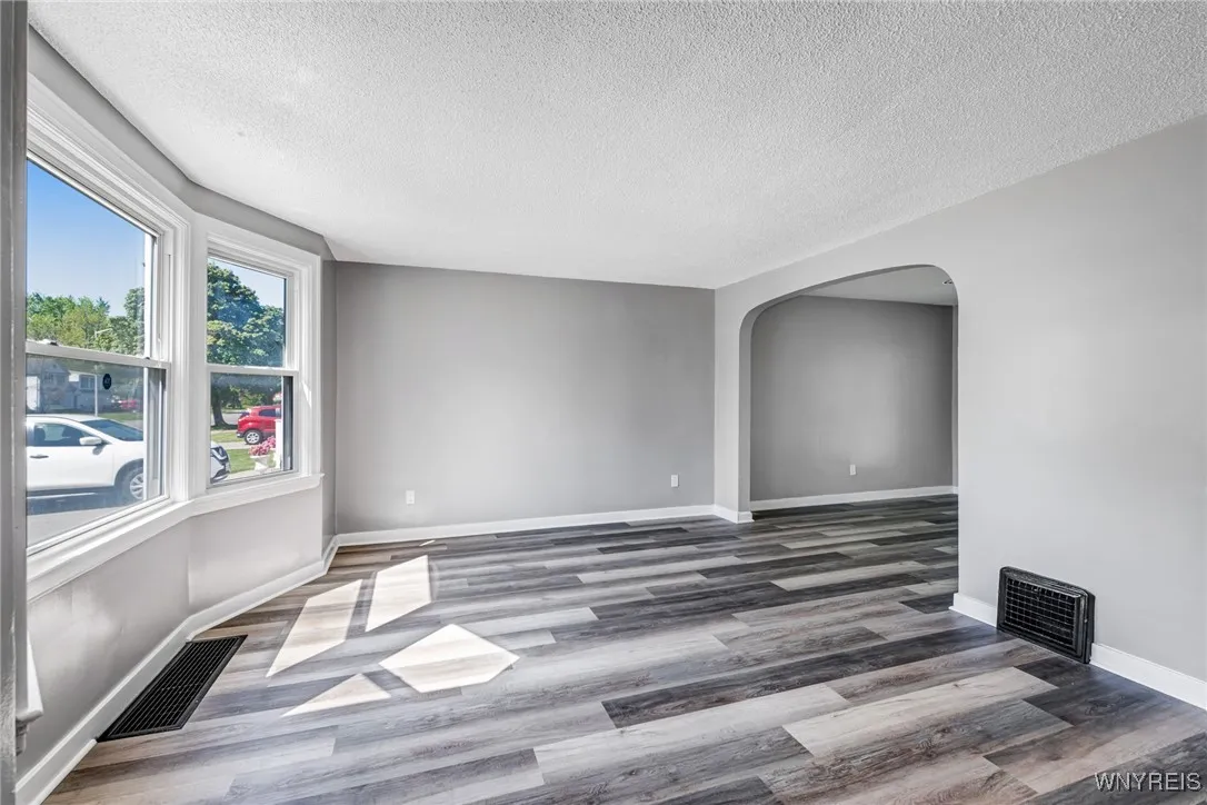 44 Cleveland Drive, Cheektowaga, New York 14215, Cheektowaga, New York 14215, 3 Bedrooms Bedrooms, 7 Rooms Rooms,1 BathroomBathrooms,Residential,Closed,44 Cleveland Drive, Cheektowaga, New York 14215,B1609764