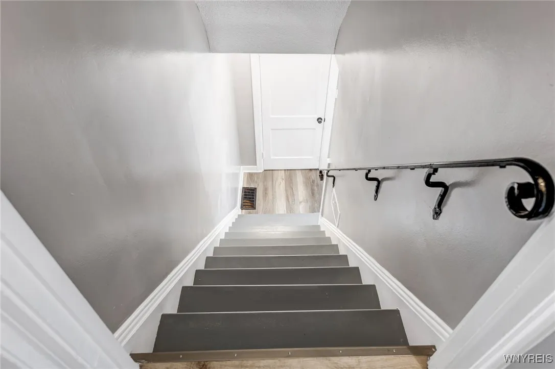 44 Cleveland Drive, Cheektowaga, New York 14215, Cheektowaga, New York 14215, 3 Bedrooms Bedrooms, 7 Rooms Rooms,1 BathroomBathrooms,Residential,Closed,44 Cleveland Drive, Cheektowaga, New York 14215,B1609764