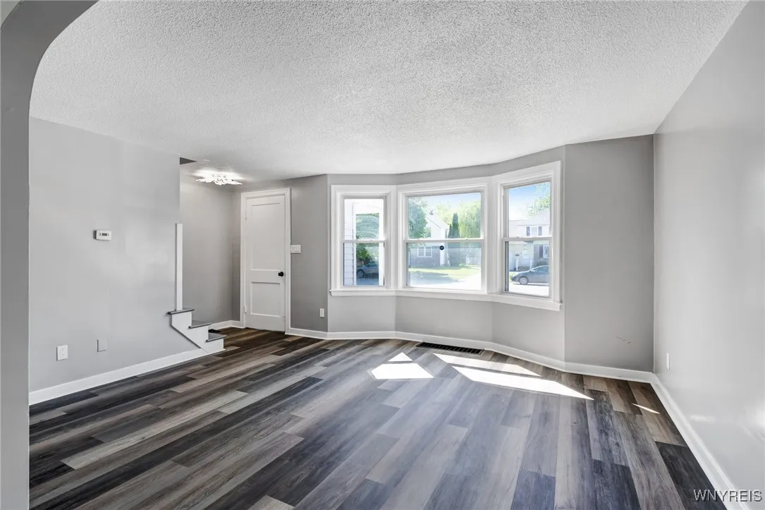 44 Cleveland Drive, Cheektowaga, New York 14215, Cheektowaga, New York 14215, 3 Bedrooms Bedrooms, 7 Rooms Rooms,1 BathroomBathrooms,Residential,Closed,44 Cleveland Drive, Cheektowaga, New York 14215,B1609764