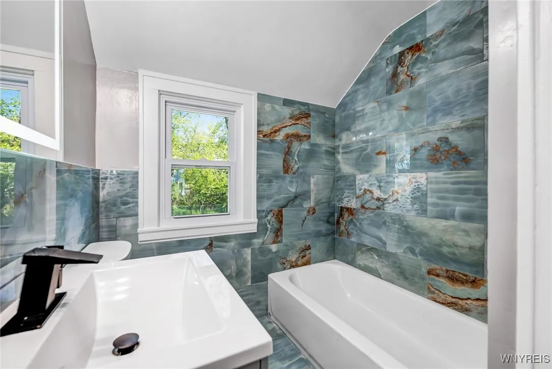 44 Cleveland Drive, Cheektowaga, New York 14215, Cheektowaga, New York 14215, 3 Bedrooms Bedrooms, 7 Rooms Rooms,1 BathroomBathrooms,Residential,Closed,44 Cleveland Drive, Cheektowaga, New York 14215,B1609764