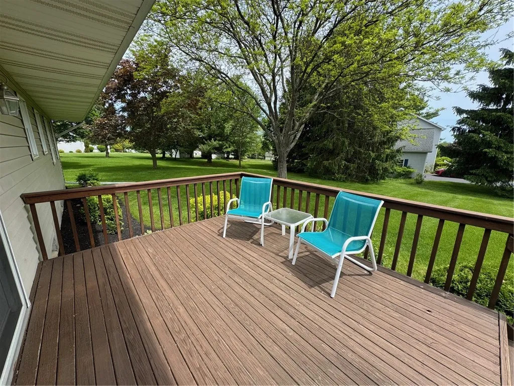 11 Orchard Park Drive, Geneva-town, New York 14456, Geneva Town, New York 14456, 3 Bedrooms Bedrooms, 7 Rooms Rooms,2 BathroomsBathrooms,Residential,Closed,11 Orchard Park Drive, Geneva-town, New York 14456,R1610434