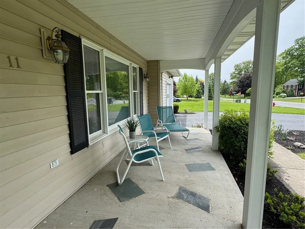 11 Orchard Park Drive, Geneva-town, New York 14456, Geneva Town, New York 14456, 3 Bedrooms Bedrooms, 7 Rooms Rooms,2 BathroomsBathrooms,Residential,Closed,11 Orchard Park Drive, Geneva-town, New York 14456,R1610434
