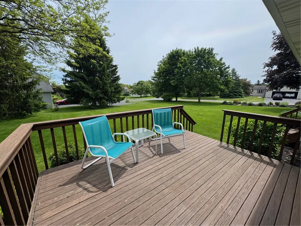 11 Orchard Park Drive, Geneva-town, New York 14456, Geneva Town, New York 14456, 3 Bedrooms Bedrooms, 7 Rooms Rooms,2 BathroomsBathrooms,Residential,Closed,11 Orchard Park Drive, Geneva-town, New York 14456,R1610434