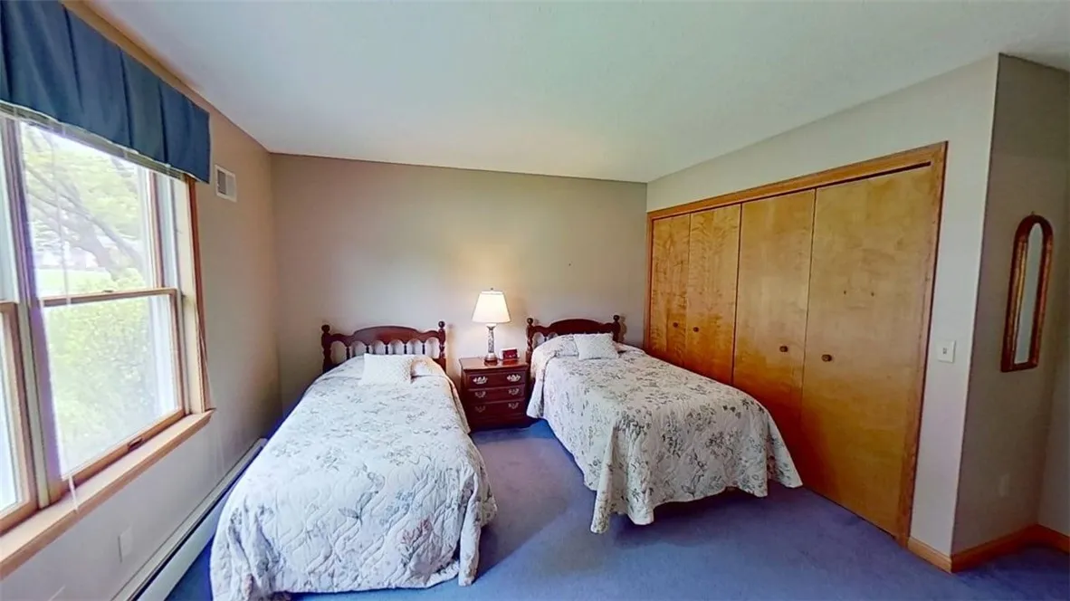 11 Orchard Park Drive, Geneva-town, New York 14456, Geneva Town, New York 14456, 3 Bedrooms Bedrooms, 7 Rooms Rooms,2 BathroomsBathrooms,Residential,Closed,11 Orchard Park Drive, Geneva-town, New York 14456,R1610434