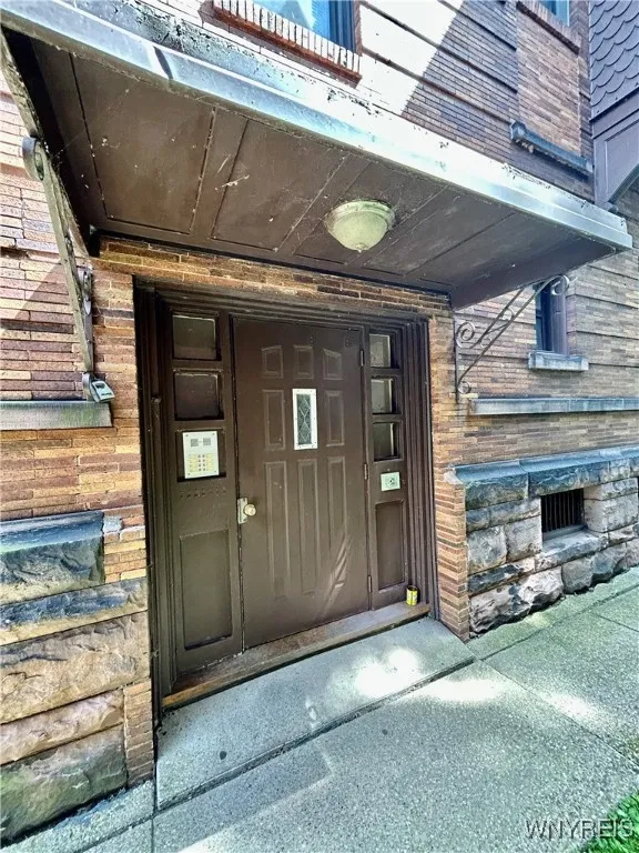 295 Summer Street 8, Buffalo, New York 14222, Buffalo, New York 14222, 2 Bedrooms Bedrooms, 4 Rooms Rooms,1 BathroomBathrooms,Residential Lease,Closed,295 Summer Street 8, Buffalo, New York 14222,B1610480