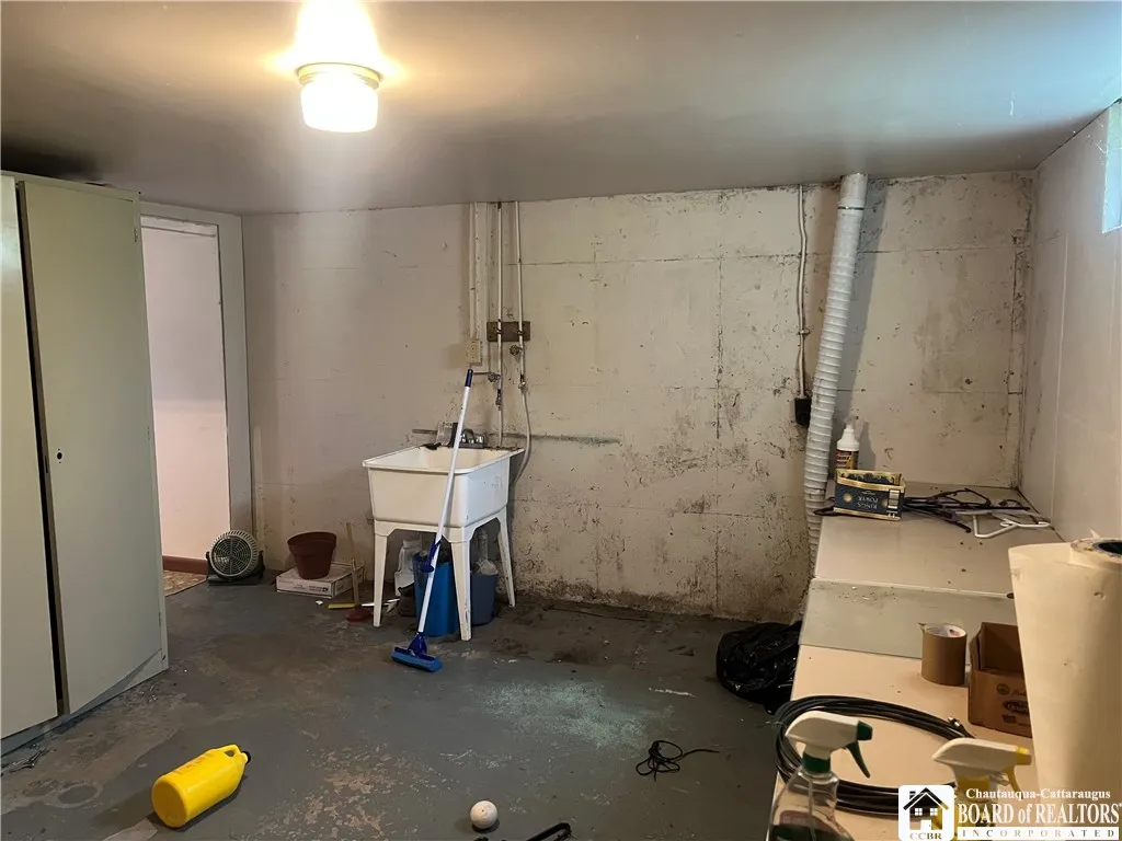 503 Hazzard Street, Jamestown, New York 14701, Jamestown, New York 14701, 3 Bedrooms Bedrooms, 6 Rooms Rooms,1 BathroomBathrooms,Residential,Closed,503 Hazzard Street, Jamestown, New York 14701,0,R1610161