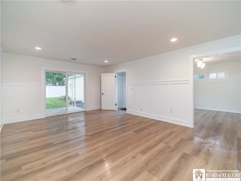 413 Chautauqua Avenue, Jamestown, New York 14701, Jamestown, New York 14701, 3 Bedrooms Bedrooms, 8 Rooms Rooms,1 BathroomBathrooms,Residential,Closed,413 Chautauqua Avenue, Jamestown, New York 14701,R1610501