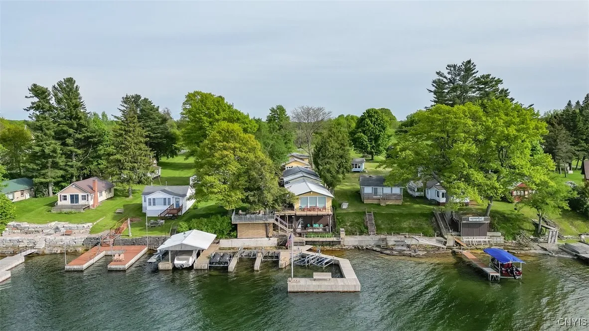 36037 Rt-12e, Cape Vincent, New York 13618, Cape Vincent, New York 13618, 3 Bedrooms Bedrooms, 8 Rooms Rooms,2 BathroomsBathrooms,Residential,Closed,36037 Rt-12e, Cape Vincent, New York 13618,S1610500