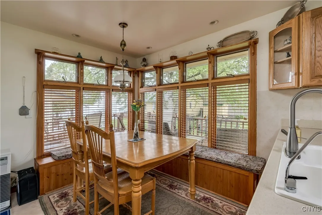 36037 Rt-12e, Cape Vincent, New York 13618, Cape Vincent, New York 13618, 3 Bedrooms Bedrooms, 8 Rooms Rooms,2 BathroomsBathrooms,Residential,Closed,36037 Rt-12e, Cape Vincent, New York 13618,S1610500