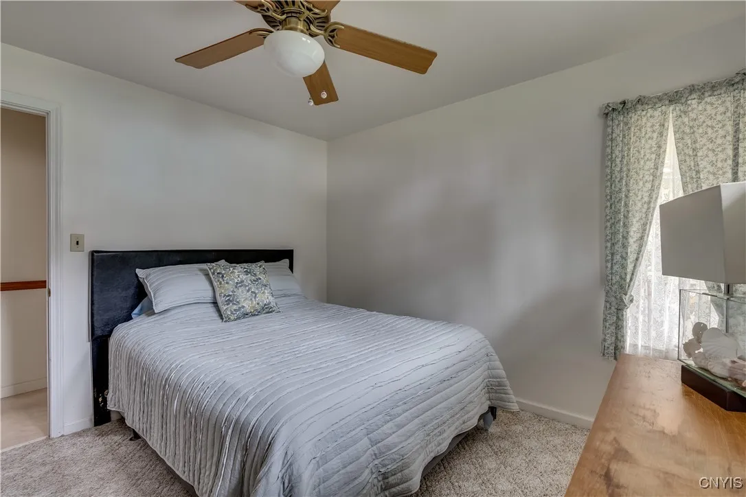 1st floor bedroom w/closet
