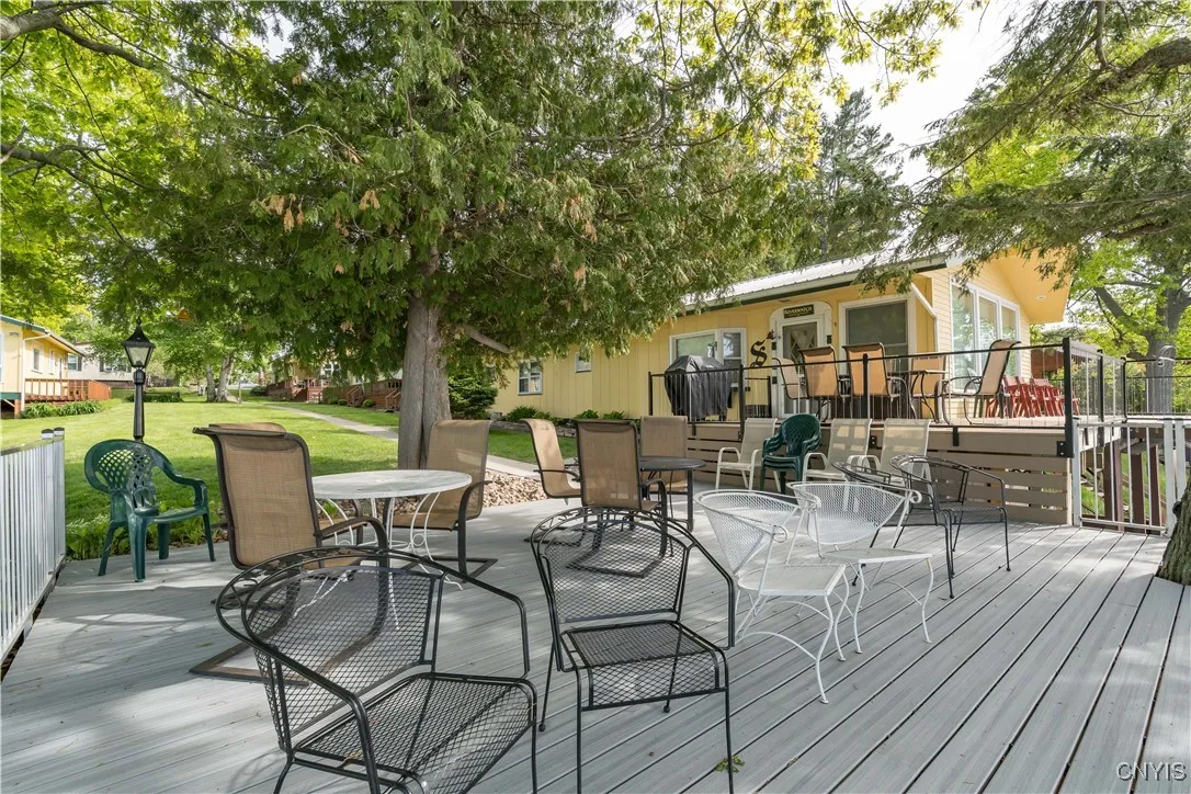 36037 Rt-12e, Cape Vincent, New York 13618, Cape Vincent, New York 13618, 3 Bedrooms Bedrooms, 8 Rooms Rooms,2 BathroomsBathrooms,Residential,Closed,36037 Rt-12e, Cape Vincent, New York 13618,S1610500