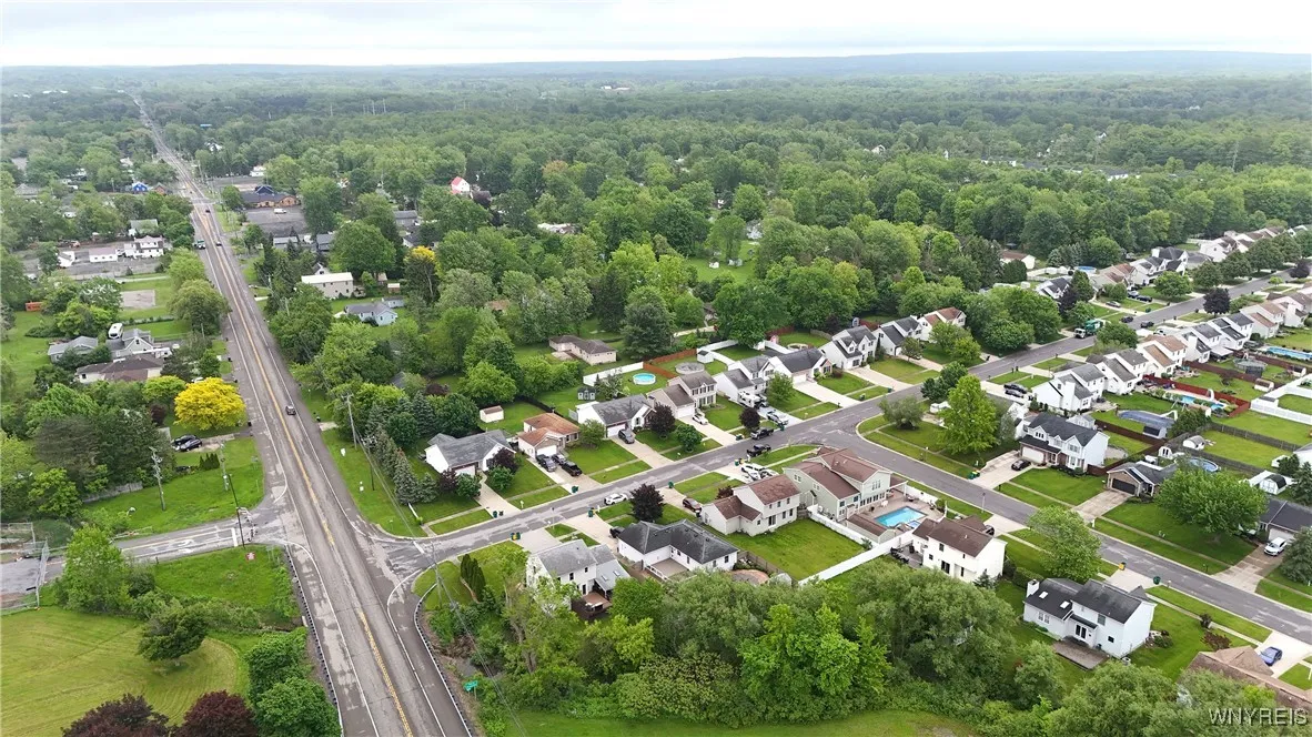 4302 Manor Lane, Hamburg, New York 14075, Hamburg, New York 14075, 3 Bedrooms Bedrooms, 7 Rooms Rooms,1 BathroomBathrooms,Residential,Closed,4302 Manor Lane, Hamburg, New York 14075,B1610444