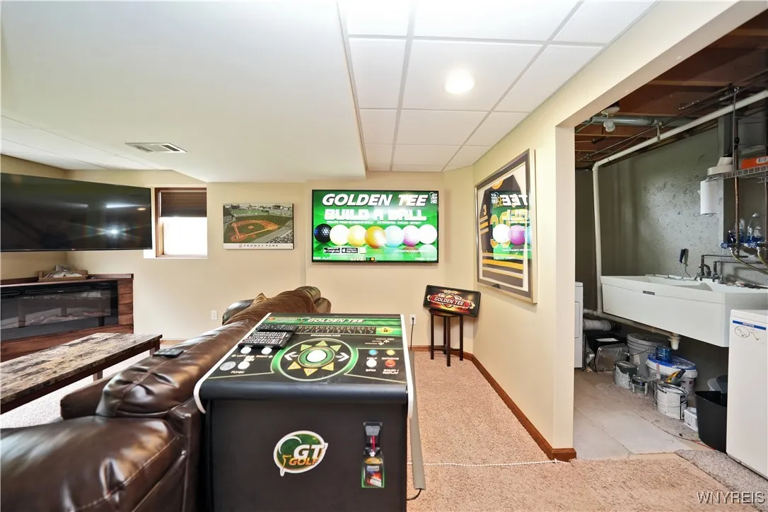 4302 Manor Lane, Hamburg, New York 14075, Hamburg, New York 14075, 3 Bedrooms Bedrooms, 7 Rooms Rooms,1 BathroomBathrooms,Residential,Closed,4302 Manor Lane, Hamburg, New York 14075,B1610444