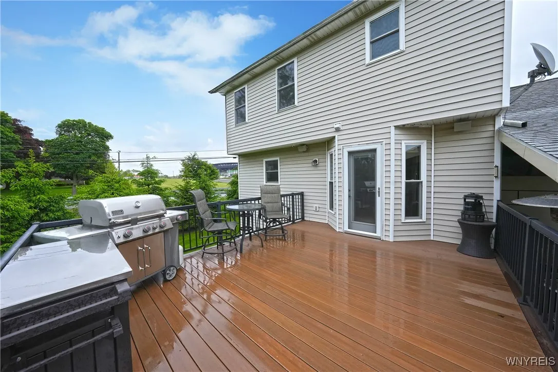 4302 Manor Lane, Hamburg, New York 14075, Hamburg, New York 14075, 3 Bedrooms Bedrooms, 7 Rooms Rooms,1 BathroomBathrooms,Residential,Closed,4302 Manor Lane, Hamburg, New York 14075,B1610444
