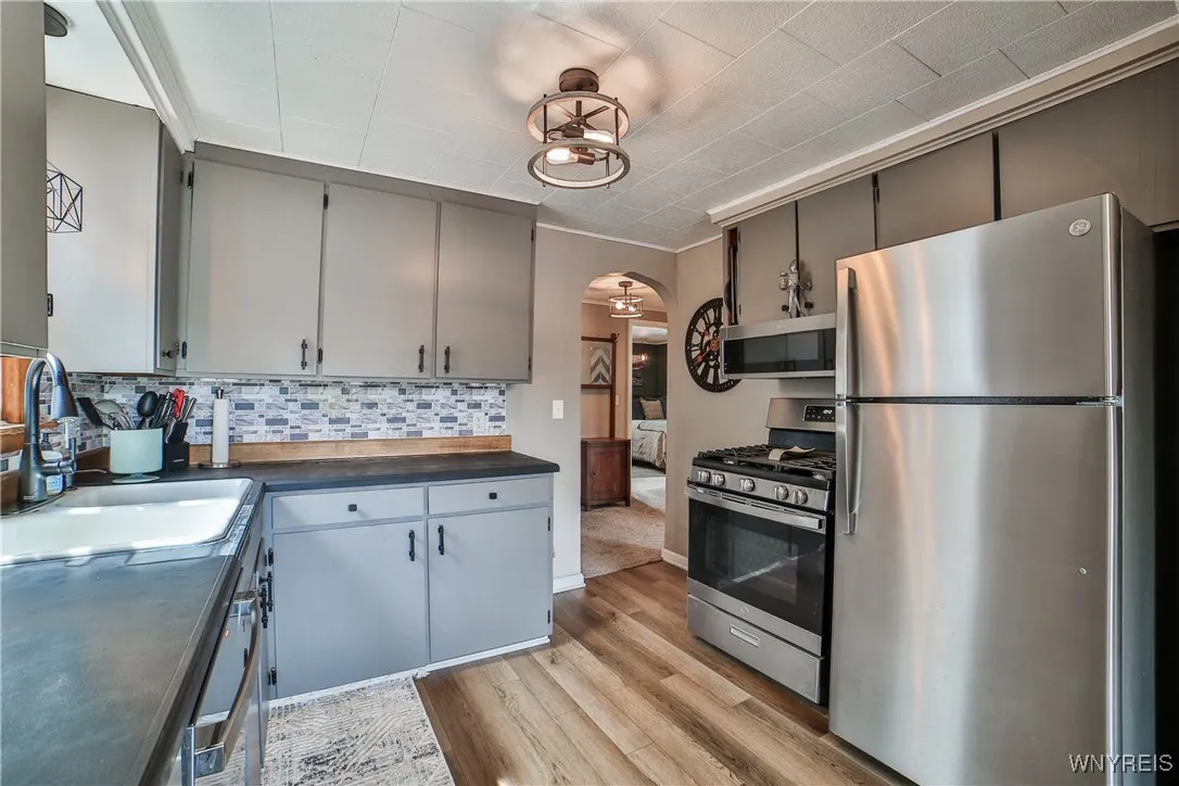155 Whitehall Avenue, Buffalo, New York 14220, Buffalo, New York 14220, 2 Bedrooms Bedrooms, 6 Rooms Rooms,1 BathroomBathrooms,Residential,Closed,155 Whitehall Avenue, Buffalo, New York 14220,B1610533