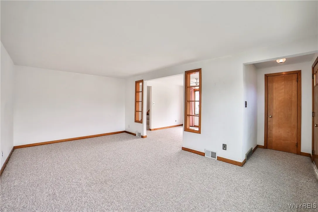 77 Tamarack Street, Buffalo, New York 14220, Buffalo, New York 14220, 3 Bedrooms Bedrooms, 6 Rooms Rooms,1 BathroomBathrooms,Residential,Closed,77 Tamarack Street, Buffalo, New York 14220,B1609818