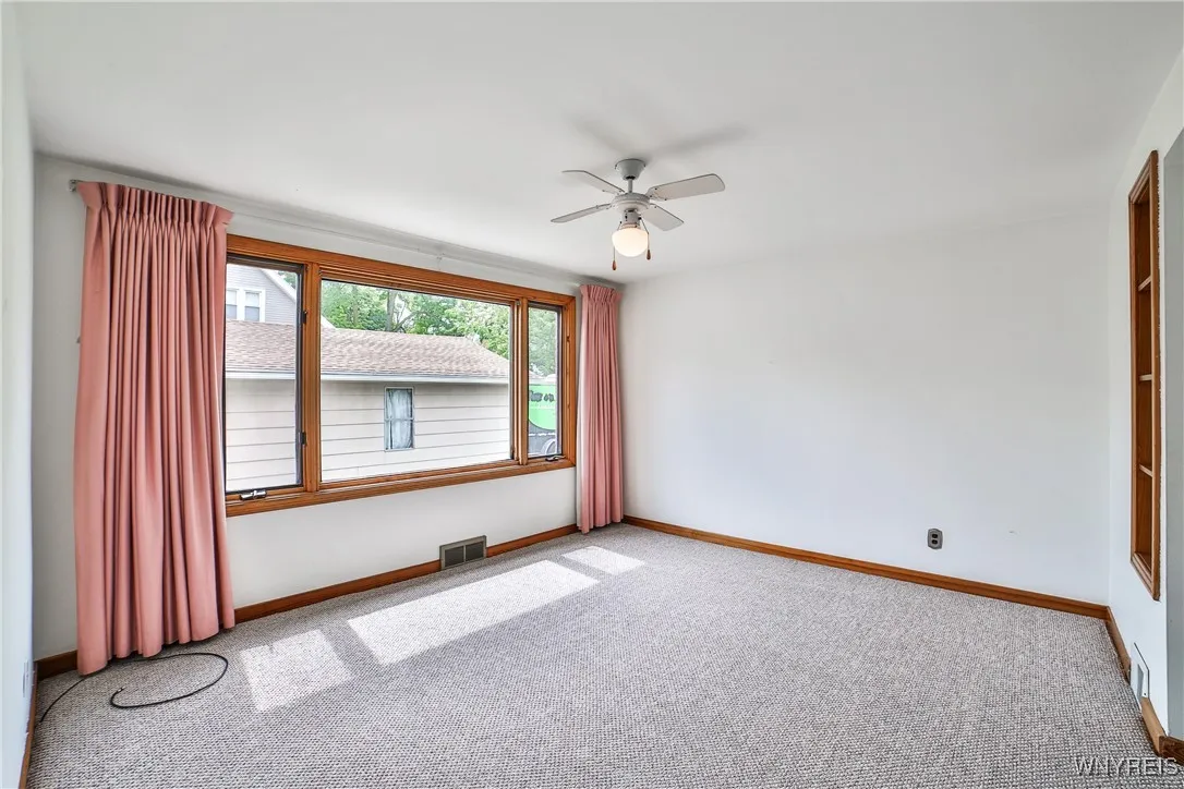 77 Tamarack Street, Buffalo, New York 14220, Buffalo, New York 14220, 3 Bedrooms Bedrooms, 6 Rooms Rooms,1 BathroomBathrooms,Residential,Closed,77 Tamarack Street, Buffalo, New York 14220,B1609818
