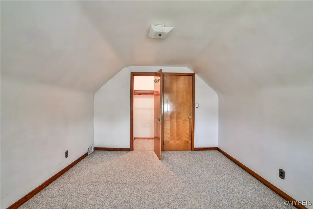 77 Tamarack Street, Buffalo, New York 14220, Buffalo, New York 14220, 3 Bedrooms Bedrooms, 6 Rooms Rooms,1 BathroomBathrooms,Residential,Closed,77 Tamarack Street, Buffalo, New York 14220,B1609818
