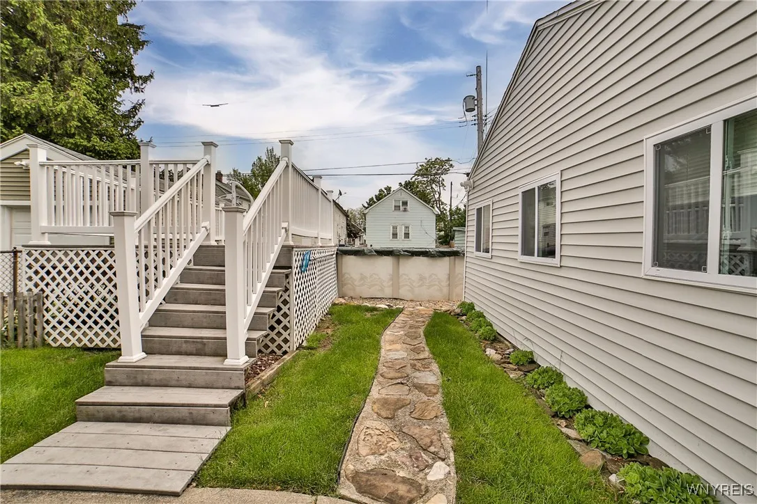 77 Tamarack Street, Buffalo, New York 14220, Buffalo, New York 14220, 3 Bedrooms Bedrooms, 6 Rooms Rooms,1 BathroomBathrooms,Residential,Closed,77 Tamarack Street, Buffalo, New York 14220,B1609818