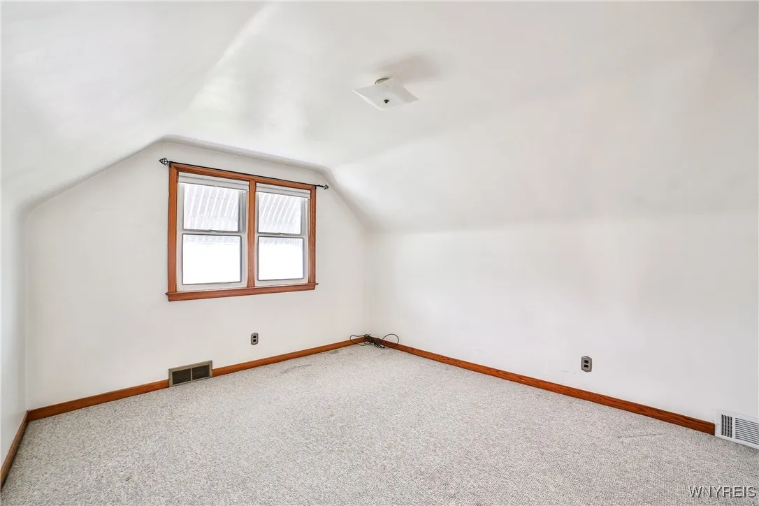 77 Tamarack Street, Buffalo, New York 14220, Buffalo, New York 14220, 3 Bedrooms Bedrooms, 6 Rooms Rooms,1 BathroomBathrooms,Residential,Closed,77 Tamarack Street, Buffalo, New York 14220,B1609818