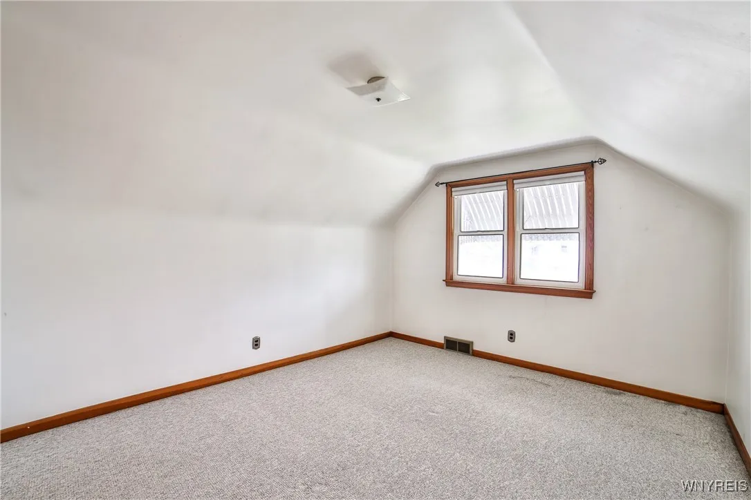 77 Tamarack Street, Buffalo, New York 14220, Buffalo, New York 14220, 3 Bedrooms Bedrooms, 6 Rooms Rooms,1 BathroomBathrooms,Residential,Closed,77 Tamarack Street, Buffalo, New York 14220,B1609818