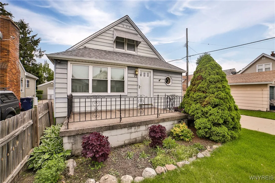 77 Tamarack Street, Buffalo, New York 14220, Buffalo, New York 14220, 3 Bedrooms Bedrooms, 6 Rooms Rooms,1 BathroomBathrooms,Residential,Closed,77 Tamarack Street, Buffalo, New York 14220,B1609818
