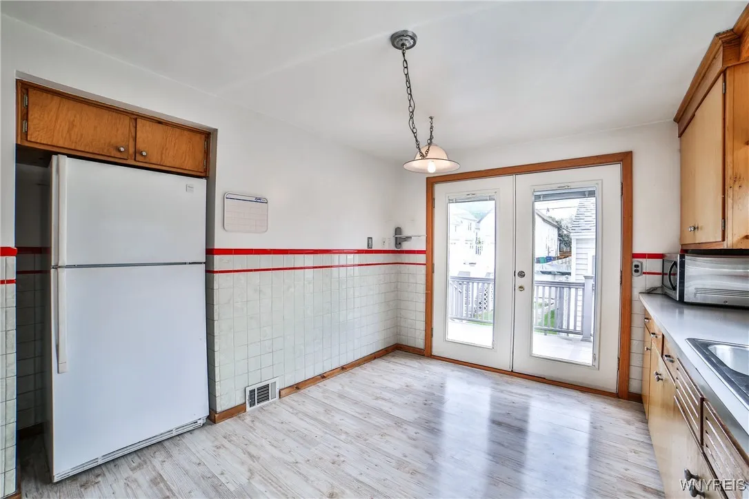 77 Tamarack Street, Buffalo, New York 14220, Buffalo, New York 14220, 3 Bedrooms Bedrooms, 6 Rooms Rooms,1 BathroomBathrooms,Residential,Closed,77 Tamarack Street, Buffalo, New York 14220,B1609818