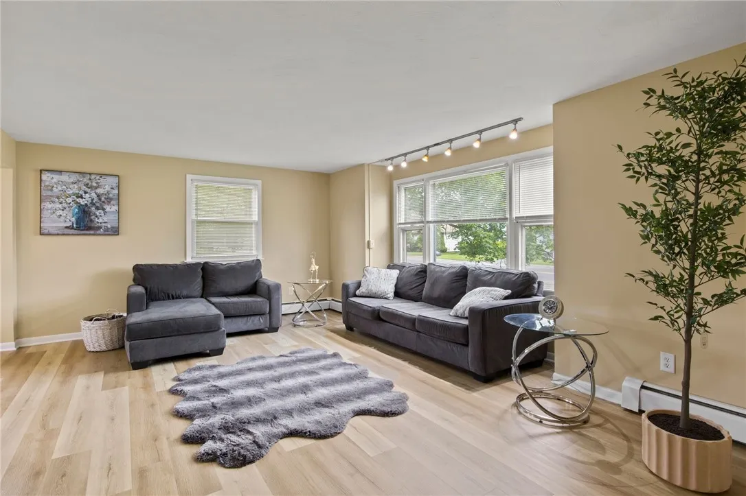 10 De Paul Drive, East Rochester, New York 14445, East Rochester, New York 14445, 3 Bedrooms Bedrooms, 7 Rooms Rooms,1 BathroomBathrooms,Residential,Closed,10 De Paul Drive, East Rochester, New York 14445,R1608143