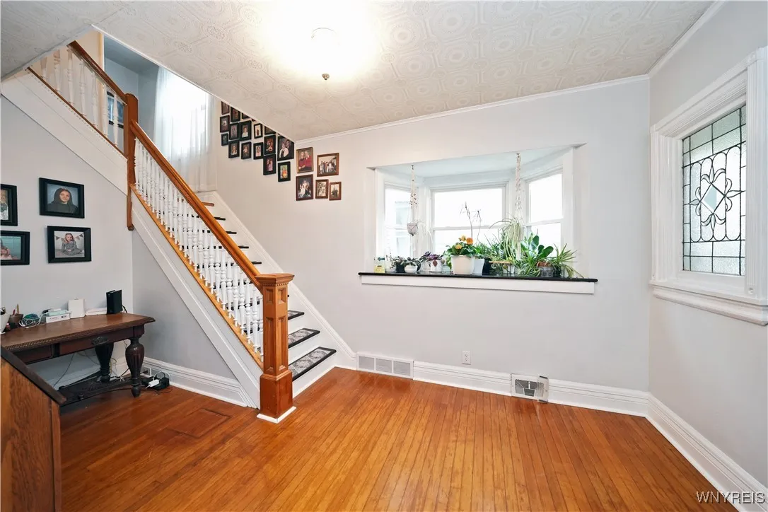 141 Baynes Street, Buffalo, New York 14213, Buffalo, New York 14213, 4 Bedrooms Bedrooms, 11 Rooms Rooms,1 BathroomBathrooms,Residential,Closed,141 Baynes Street, Buffalo, New York 14213,B1608945