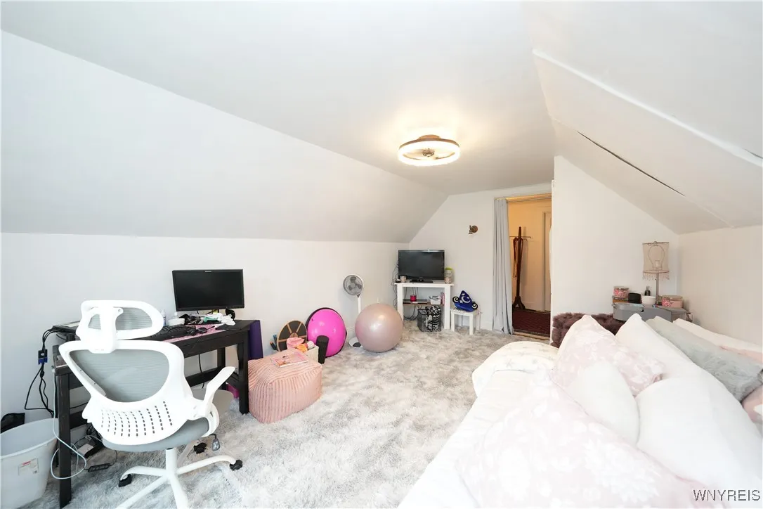 141 Baynes Street, Buffalo, New York 14213, Buffalo, New York 14213, 4 Bedrooms Bedrooms, 11 Rooms Rooms,1 BathroomBathrooms,Residential,Closed,141 Baynes Street, Buffalo, New York 14213,B1608945