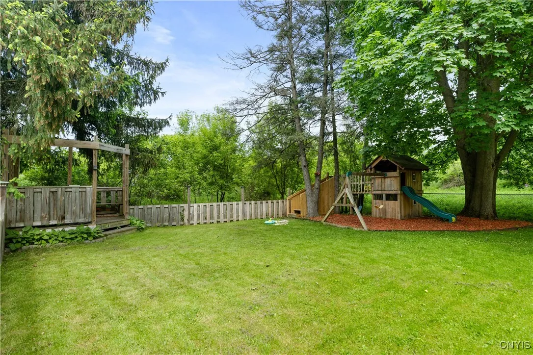 150 Folts Road, Herkimer, New York 13350, Herkimer, New York 13350, 3 Bedrooms Bedrooms, 6 Rooms Rooms,1 BathroomBathrooms,Residential,Closed,150 Folts Road, Herkimer, New York 13350,S1610577