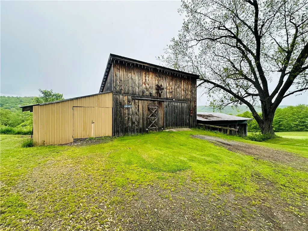 100 Demunn Road, Catlin, New York 14812, Catlin, New York 14812, 3 Bedrooms Bedrooms, 8 Rooms Rooms,1 BathroomBathrooms,Residential,Closed,100 Demunn Road, Catlin, New York 14812,0,R1610429