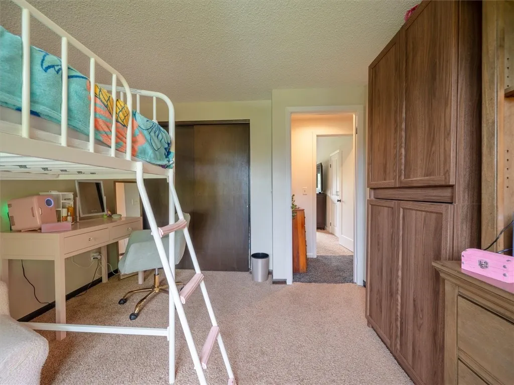 41 Essla Drive, Greece, New York 14612, Greece, New York 14612, 3 Bedrooms Bedrooms, 8 Rooms Rooms,2 BathroomsBathrooms,Residential,Closed,41 Essla Drive, Greece, New York 14612,R1610059