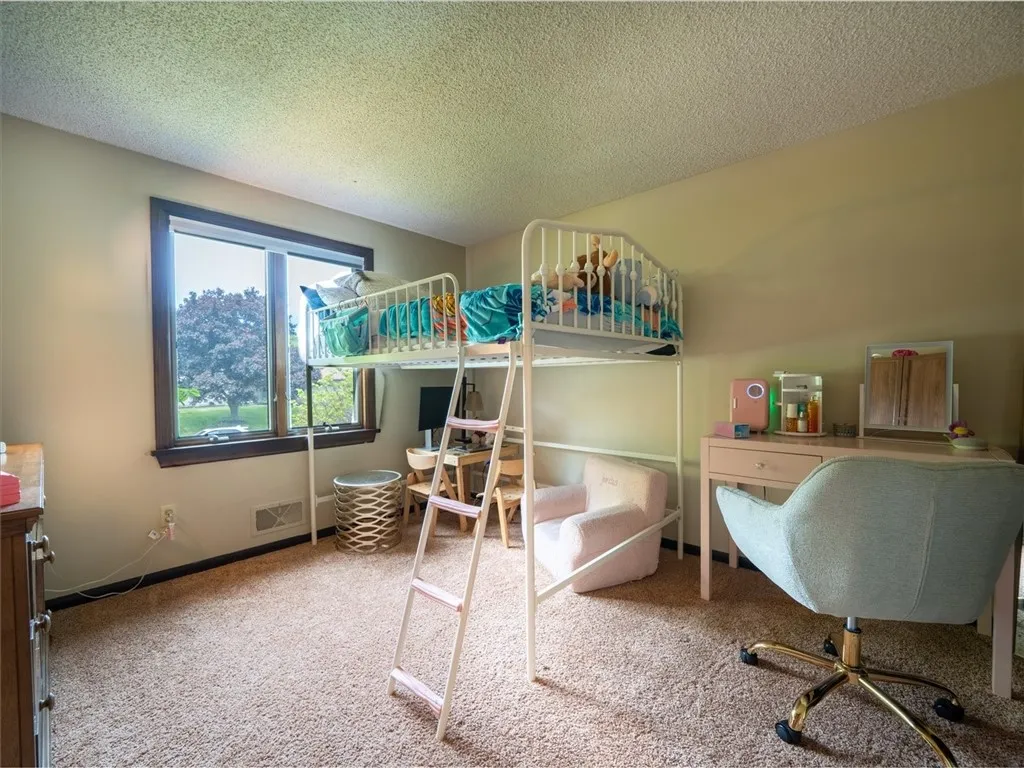 41 Essla Drive, Greece, New York 14612, Greece, New York 14612, 3 Bedrooms Bedrooms, 8 Rooms Rooms,2 BathroomsBathrooms,Residential,Closed,41 Essla Drive, Greece, New York 14612,R1610059