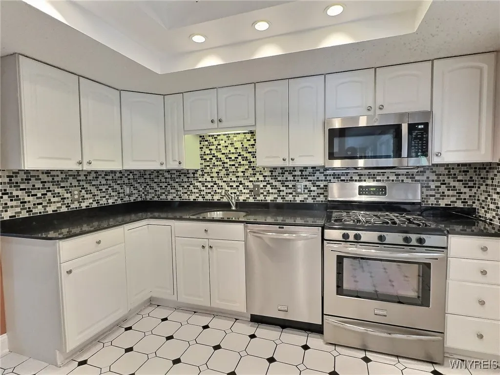 150 Hickory Hill Road, Amherst, New York 14221, Amherst, New York 14221, 3 Bedrooms Bedrooms, 6 Rooms Rooms,2 BathroomsBathrooms,Residential,Closed,150 Hickory Hill Road, Amherst, New York 14221,0,B1610418