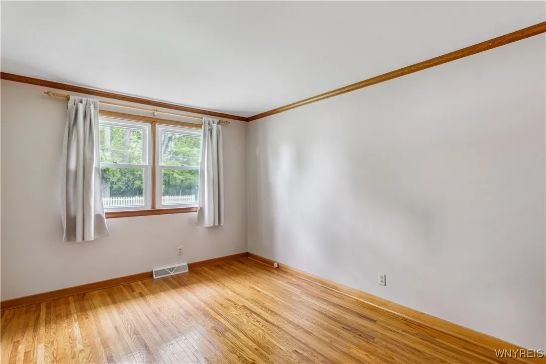 75 Greenmeadow Drive, West Seneca, New York 14224, West Seneca, New York 14224, 3 Bedrooms Bedrooms, 5 Rooms Rooms,1 BathroomBathrooms,Residential,Closed,75 Greenmeadow Drive, West Seneca, New York 14224,B1610616