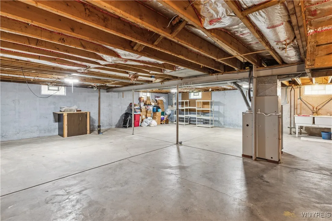 75 Greenmeadow Drive, West Seneca, New York 14224, West Seneca, New York 14224, 3 Bedrooms Bedrooms, 5 Rooms Rooms,1 BathroomBathrooms,Residential,Closed,75 Greenmeadow Drive, West Seneca, New York 14224,B1610616