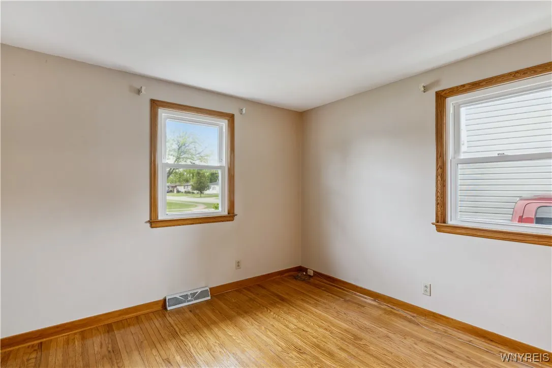 75 Greenmeadow Drive, West Seneca, New York 14224, West Seneca, New York 14224, 3 Bedrooms Bedrooms, 5 Rooms Rooms,1 BathroomBathrooms,Residential,Closed,75 Greenmeadow Drive, West Seneca, New York 14224,B1610616