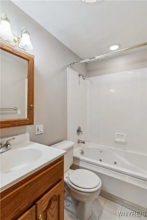 75 Greenmeadow Drive, West Seneca, New York 14224, West Seneca, New York 14224, 3 Bedrooms Bedrooms, 5 Rooms Rooms,1 BathroomBathrooms,Residential,Closed,75 Greenmeadow Drive, West Seneca, New York 14224,B1610616