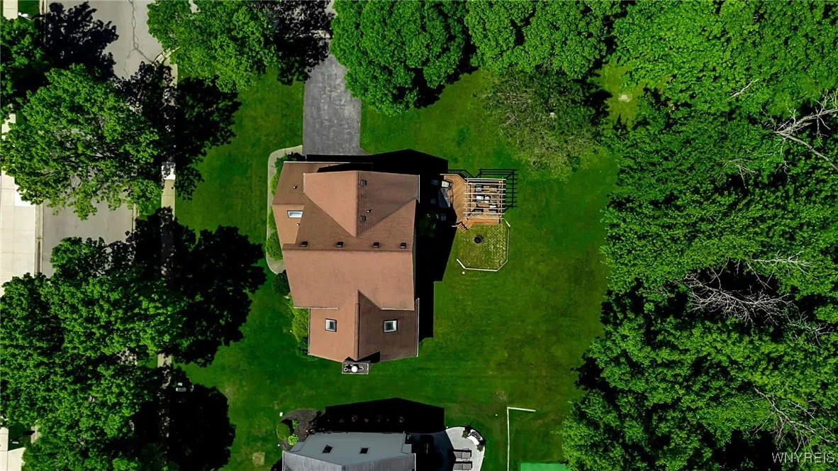 113 Meadow Spring Lane, Amherst, New York 14051, Amherst, New York 14051, 3 Bedrooms Bedrooms, 11 Rooms Rooms,2 BathroomsBathrooms,Residential,Closed,113 Meadow Spring Lane, Amherst, New York 14051,0,B1610092