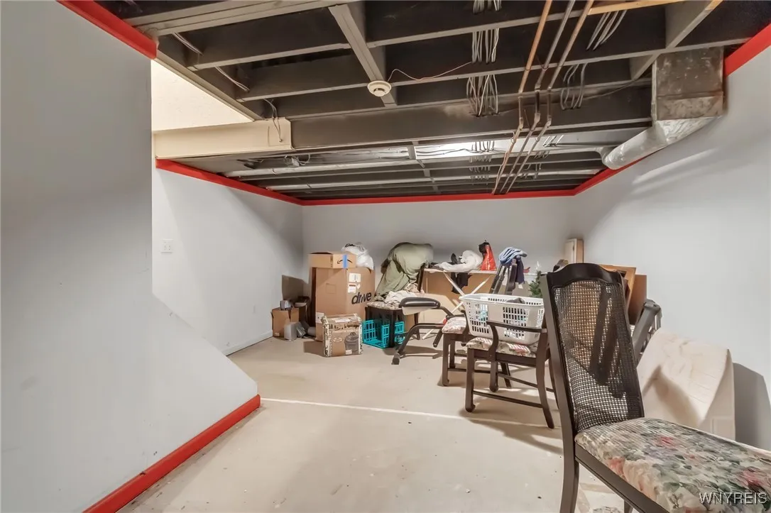 113 Meadow Spring Lane, Amherst, New York 14051, Amherst, New York 14051, 3 Bedrooms Bedrooms, 11 Rooms Rooms,2 BathroomsBathrooms,Residential,Closed,113 Meadow Spring Lane, Amherst, New York 14051,0,B1610092