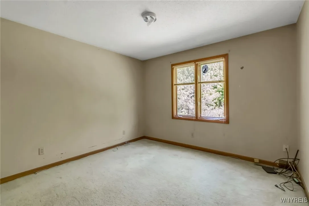 113 Meadow Spring Lane, Amherst, New York 14051, Amherst, New York 14051, 3 Bedrooms Bedrooms, 11 Rooms Rooms,2 BathroomsBathrooms,Residential,Closed,113 Meadow Spring Lane, Amherst, New York 14051,0,B1610092