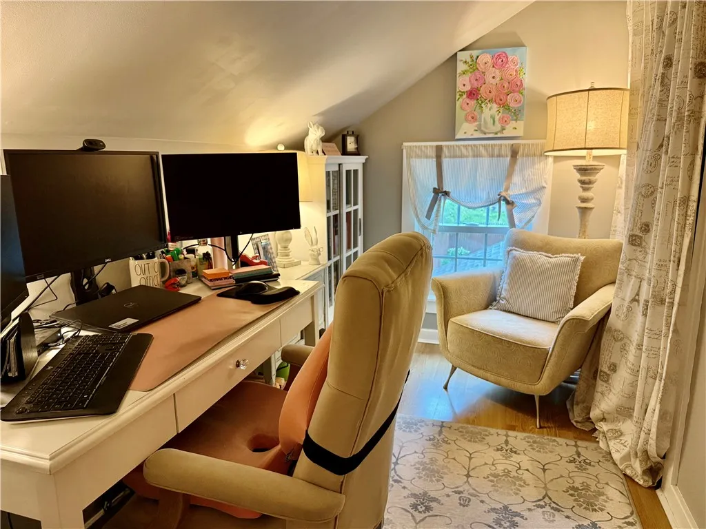 Bedroom #2/Office