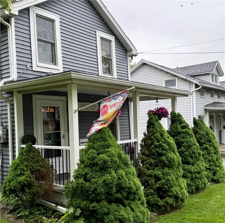 63 Wood Street, Canandaigua-city, New York 14424, Canandaigua City, New York 14424, 3 Bedrooms Bedrooms, 6 Rooms Rooms,2 BathroomsBathrooms,Residential,Closed,63 Wood Street, Canandaigua-city, New York 14424,R1608478