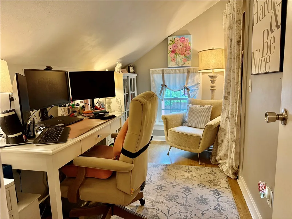 Bedroom #2/Office