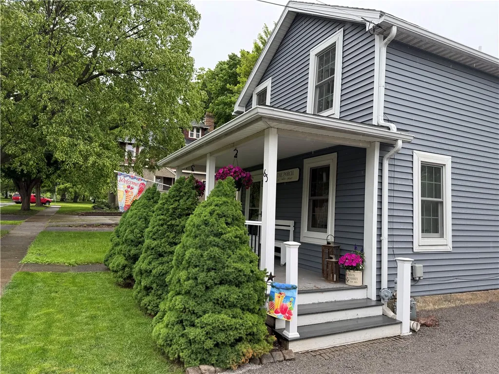 63 Wood Street, Canandaigua-city, New York 14424, Canandaigua City, New York 14424, 3 Bedrooms Bedrooms, 6 Rooms Rooms,2 BathroomsBathrooms,Residential,Closed,63 Wood Street, Canandaigua-city, New York 14424,R1608478